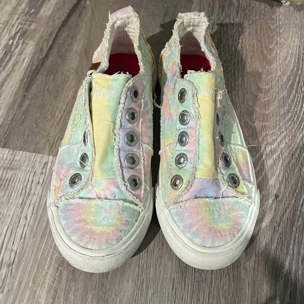 Blowfish Malibu Kids Tie Dye Distressed Sneakers - Size 1